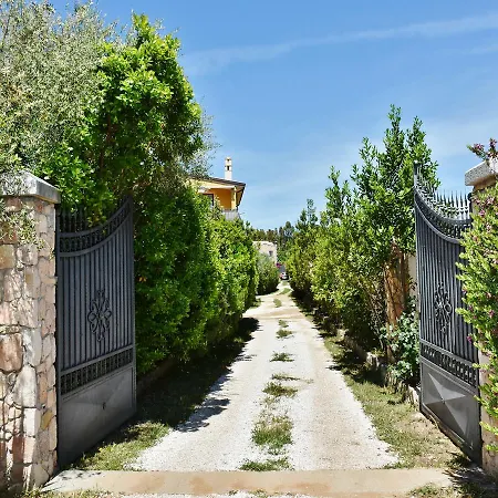 Apartment Tanit Lotzorai